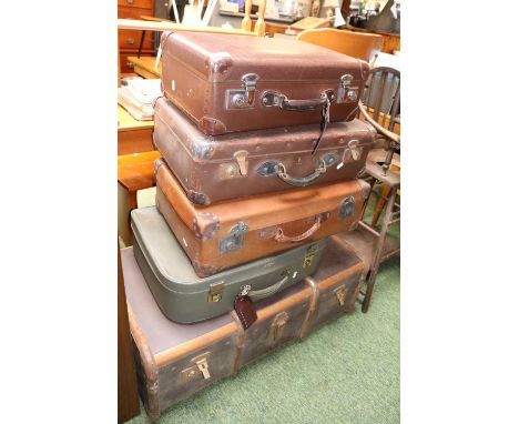 Collection of assorted Vintage travel cases 