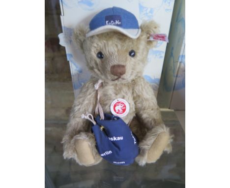 A Steiff Globetrotter Bear - mohair - 27cm H - limited edition number 279 of 1000 -  with certificate and original box- in go