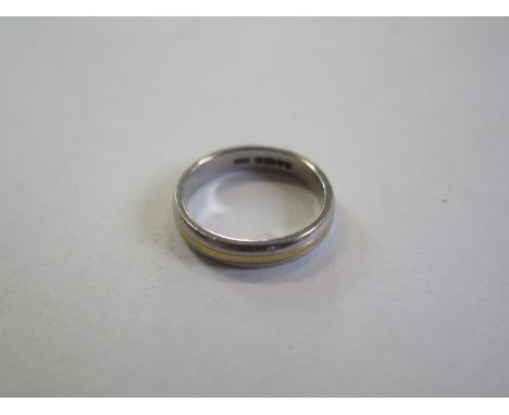 A 950 platinum bi metal wedding band - size K/L - approx 4.8 grams, some general sage marks consistent with use 