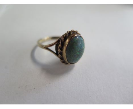 A 9ct gold opal ring, size N/O approx 1.6 grams 