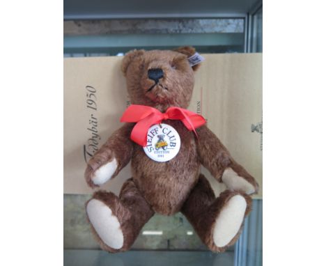 A Steiff Club Bear 2001 - 1950 Replica - mohair - 35cm tall - limited edition - number 3851 - limited to the year 2001- with 