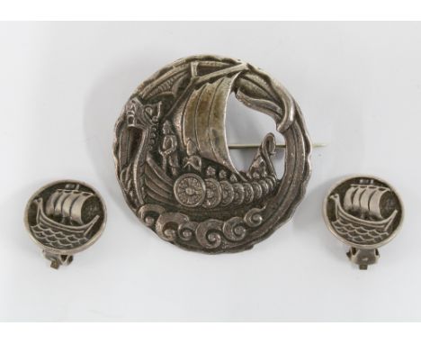 Vintage Scottish silver Viking Longboat brooch, Glasgow 1950, together with a pair of Iona silver earrings (2) 