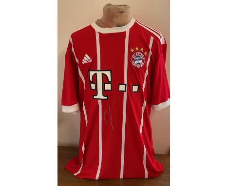Football Robert Lewandowski signed Bayern Munich replica home shirt. Robert Lewandowski ( born 21 August 1988) is a Polish pr