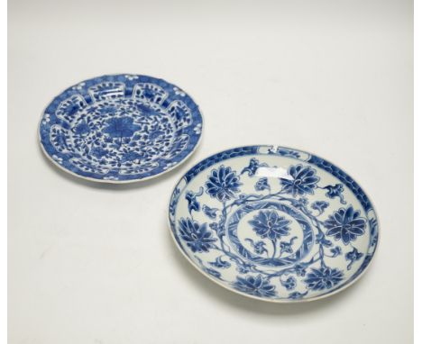 Two Chinese Kangxi blue and white plates, largest 22.5cm diameter