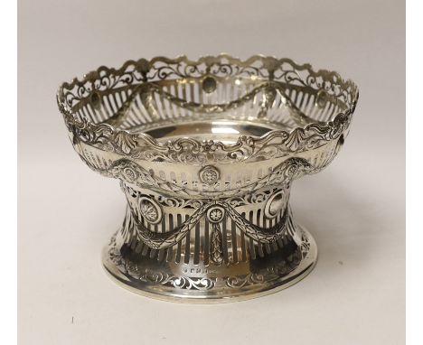 An Edwardian Irish silver dish ring and dish by Sharman D. Neil, Dublin, 1907/1908, dish diameter 25.9cm (a.f.), 26oz.