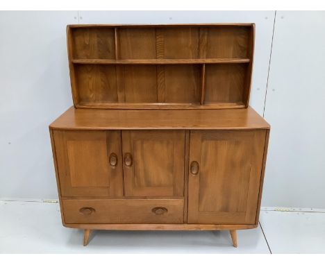An Ercol Windsor elm sideboard with plate rack, width 114cm, depth 44cm, height including rack 130cm
