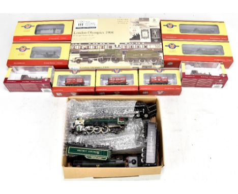 OXFORD RAIL; a small group of boxed OO gauge railway items&nbsp;comprising four steam locos, three wagons and two static mode