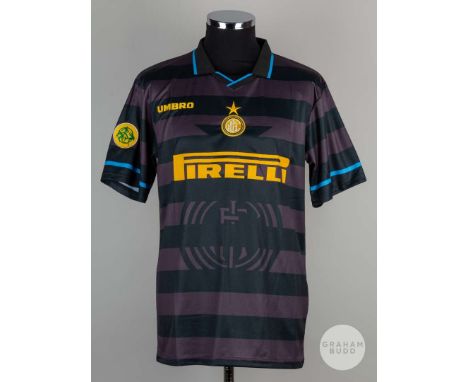 Ronaldo Luis Nazario De Lima Inter Milan replica short-sleeved shirt, the back of the shirt autographed below the number&nbsp