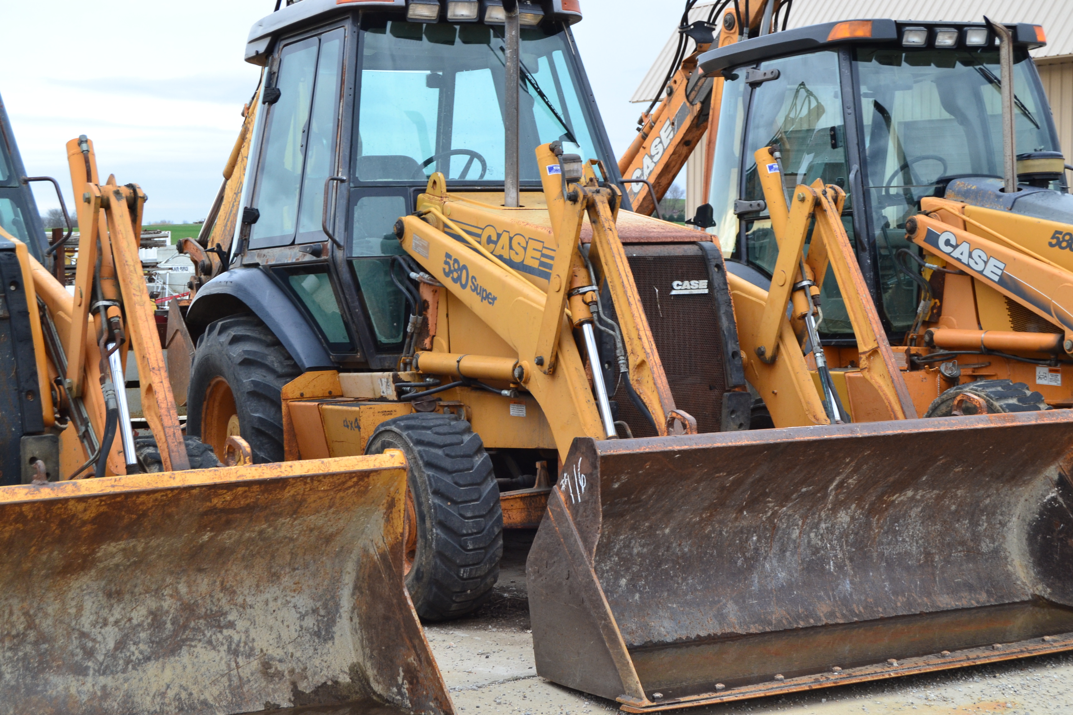 2000 Case 580 SL Loader Backhoe. Hydro Quick Attach. 4x4. Foam Filled