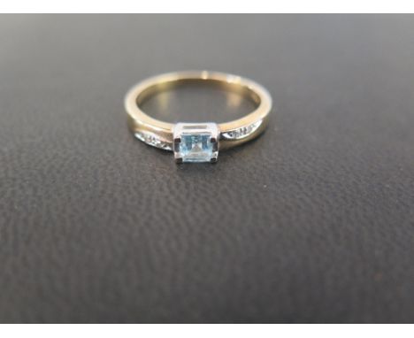 A 9ct gold aquamarine and diamond ring - Hallmarked Sheffield - Ring size S 1/2 - Weight approx 2.5gms
Condition Report: Good