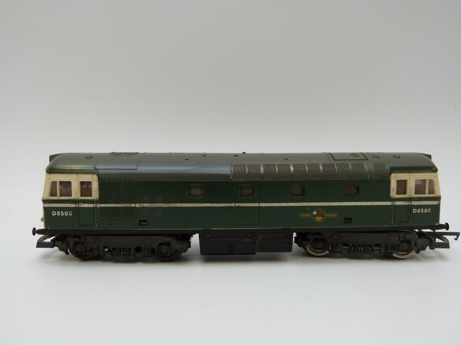 Six Lima 00 gauge diesel locomotives including Virgin Trains