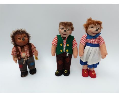 Steiff Original hedgehog 'Mecki' with original label and tag, 18cm tall together with two similar hedgehog figures