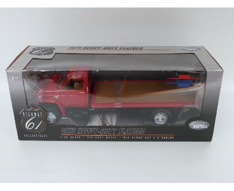 Chevrolet Highway 61 Collectibles 1:16 scale diecast model 1975 Heavy-Duty Flatbed 50337, in original box