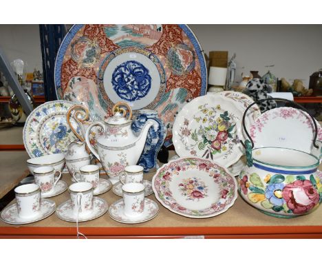 A COLLECTION OF CERAMIC WARES ETC, to include an oversize Japanese Imari style charger, approximate diameter 57cm - has some 