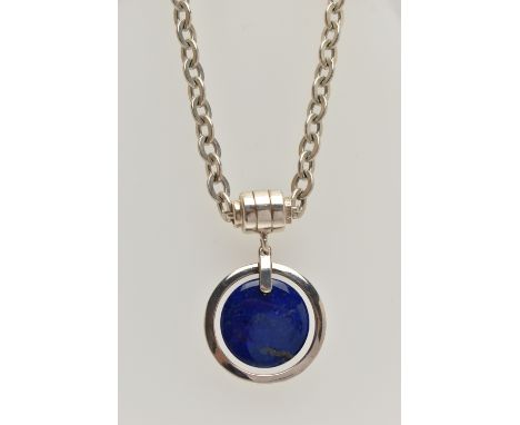 A SILVER LAPIS LAZULI PENDANT NECKLACE, circular polished lapis lazuli pendant, fitted to a Rolo link chain with magnetic cla