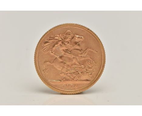 A MID 20TH CENTURY FULL GOLD SOVEREIGN COIN, depicting Queen Elizabeth II, dated 1974, approximate gross weight 8.1 grams (co