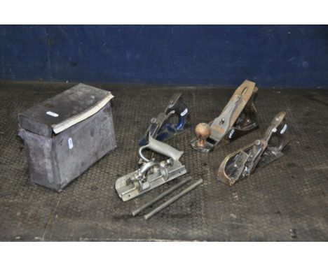 A BOXED RECORD NO.044 PLOUGH PLANE, a Record no.078 chisel plane, a Stanley no.4 carpenter plane and a Stanley no.78 Rabbet p