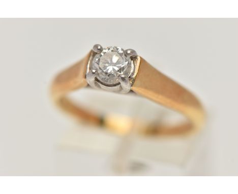 AN 18CT GOLD SINGLE STONE DIAMOND RING, round brilliant cut diamond, wide faceted girdle, estimated diamond weight 0.50cts, i