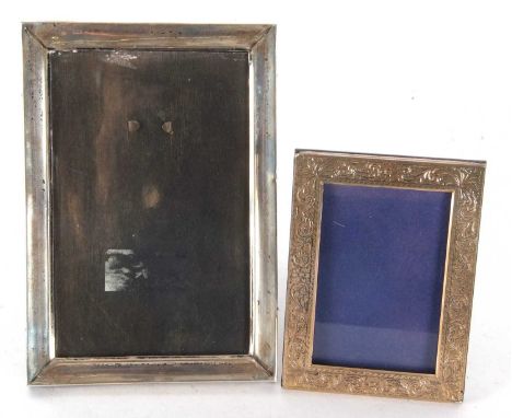 Mixed Lot:  George V silver photograph frame of plain rectangular form Birmingham 1936, makers mark for Deacon &amp; Harrison