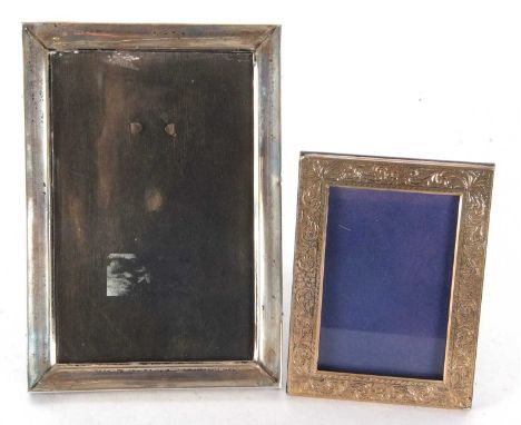 Mixed Lot:  George V silver photograph frame of plain rectangular form Birmingham 1936, makers mark for Deacon &amp; Harrison