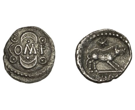 British Iron Age, ATREBATES and REGNI, Verica, silver Unit, comf between two crescents, rev. boar right, star above, vir[i] i
