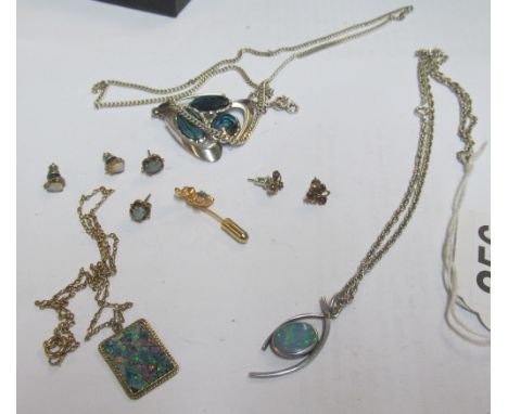 Two pairs of opal earrings, silver pendant on chain et cetera