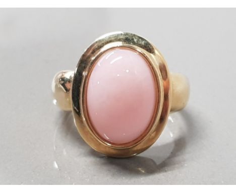 9CT YELLOW GOLD LIGHT PINK STONE RING SIZE Q 5.2GRAMS