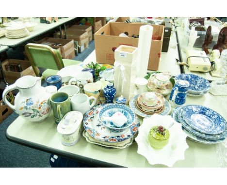 MASONS IRONSTONE CHINA PLATE, SIMILAR IMARI STYLE PLATE AND A QUANTITY OF OLD PLATES AND SAUCERS, AND A QUANTITY OF OTHER POT