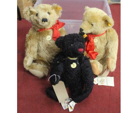 Three sundry contemporary Steiff Classic teddy-bears