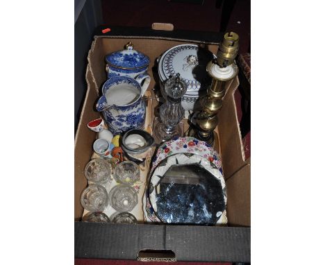 Mixed ceramics to include blue &amp; white tea canister and cover, blue &amp; white jug, glassware to include set of six moul