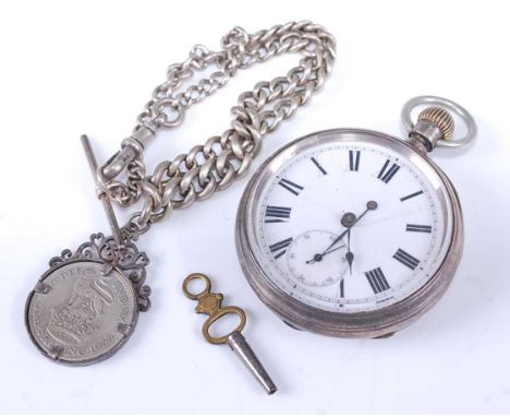 A late Victorian silver cased gent's open face keyless pocket watch, dia.5cm; together with a silver curblink watch chain (2)