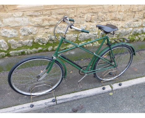 A c1905 Centaur Feather-Light Gentleman's Bicycle.  A quality 26-inch cross-frame bicycle with original 28-inch wheels, duple