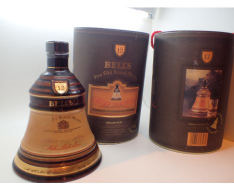Two Bells fine porcelain decanters of 12 years old scotch whisky 75cl boxed 