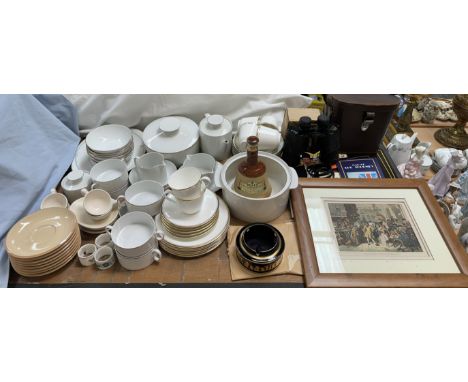 A Royal Doulton Gold Concord pattern part tea service together with a Thomas part dinner set,. The South Sea Bubble print, bi