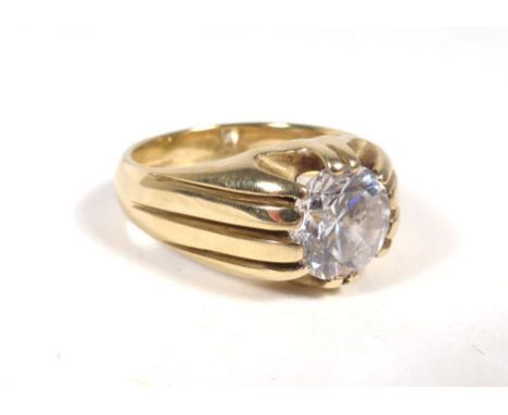 Amended Description: An 9ct yellow gold ring set single stone in a twelve claw setting, stone approximately 2 carats, ring si