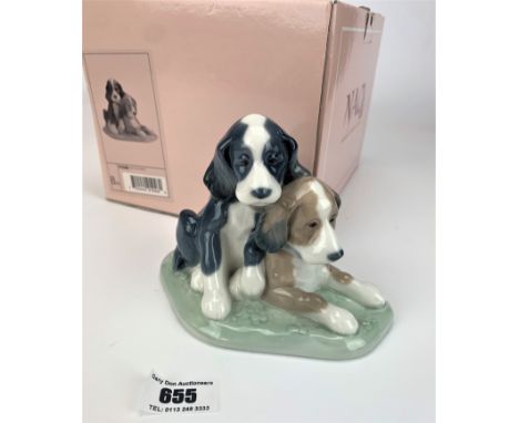 Nao boxed figure – 2 dogs ‘Dos Cachorros’, no. 01046