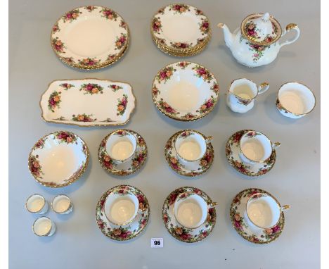 Royal Albert ‘Old Country Roses’ 35 piece tea and dinner service comprising teapot, sugar bowl, milk jug, 6 cups, 6 saucers, 