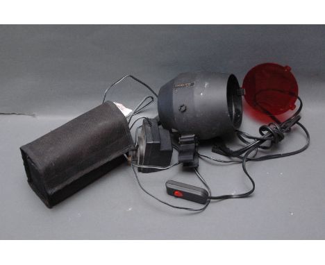 Tracer Max gun mounted lamp with red filter, battery, etc. 