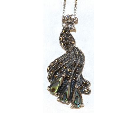 Anhänger "Pfau“, 925er Silber, besetzt mit See-Opal und Markasit, Länge ca. 3,7 cm, Kette ca. 45,5 cm