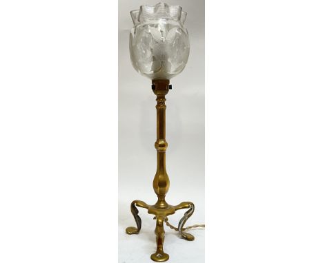 A brass tripod Pullman type carriage lamp with etched glass shade (h- 42cm)