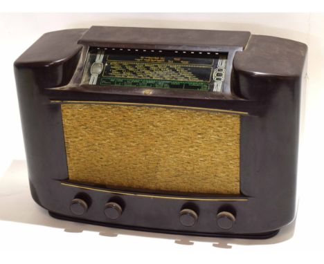 Mid-20th century Bakelite cased radio, Philips, type 170A/15, No M6700, the break front rectangular case with bevelled and gl