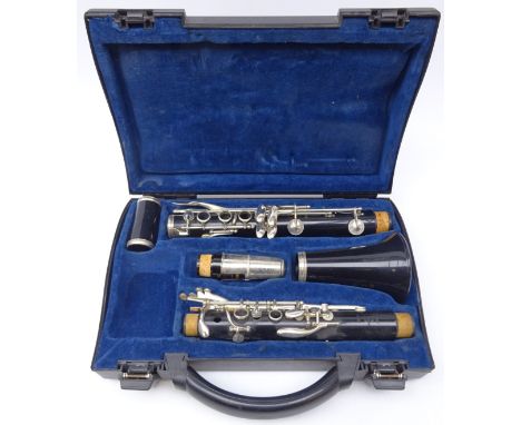 Boosey &amp; Hawkes Regent Clarinet no.489092 in case