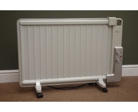 Challenge 700W Panel oil filled radiator, W89cm, H62cm (This item is PAT tested - 5 day warranty from date of sale)