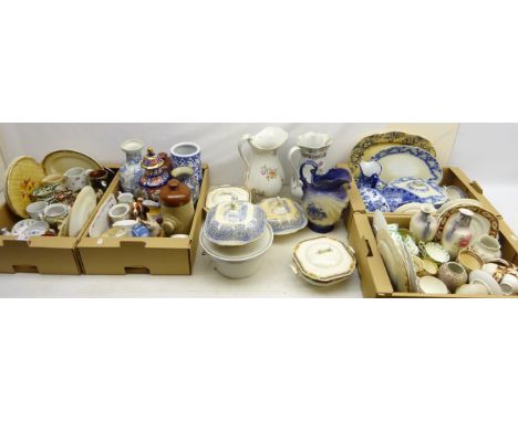 Quantity of decorative ceramics including Royal Doulton Spaniel, Hammersley cream jug, 19th century and later ceramics, blue 