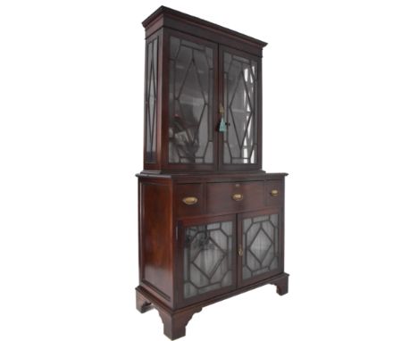 A George III early 19th century mahogany &amp; glazed library bookcase cabinet. The bookcase having an astragal glazed top wi