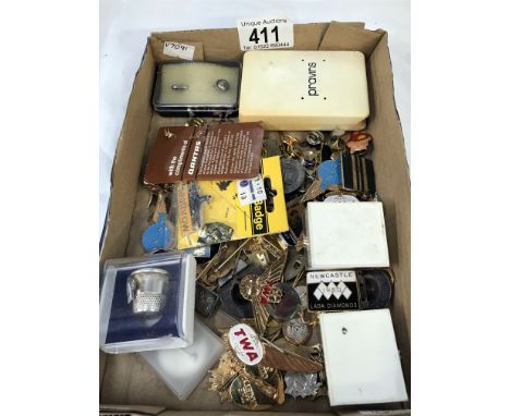 A quantity of collectable tie pins &amp; badges including TWA, Pan Am, Middlesex health service, football &amp; Olympics etc.