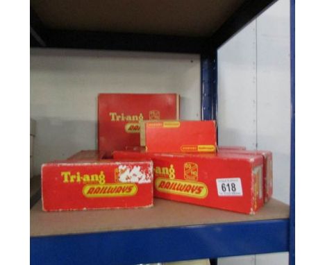 3 x Triang R157 diesel power car, R302 BR Dinty Class, R.59 tank locomotive etc.