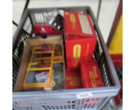 A box of '00' miscellaneous including engine bodies, fire station etc.,