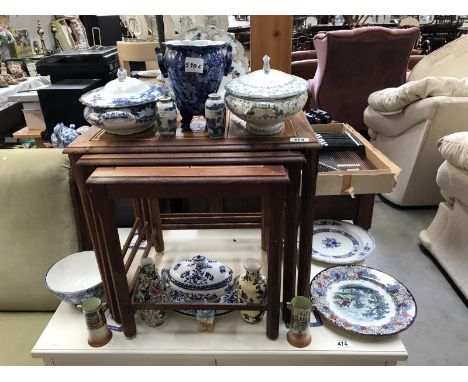 A quantity of collectable china including Doulton Burslem 600 tureen, Copeland Spode plate, F. Winkle Jacobean vase, 2 Royal 