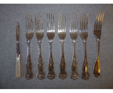 Set of six Kings pattern dinner forks by 'Elkington & Co.', Birmingham 1924, 21.4cmL, with a Victorian 'George Adams' silver 